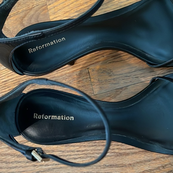 Reformation “Gigi” 3” Mid Heel strappy heeled sandal size 9 Prom Wedding Event - Picture 3 of 12